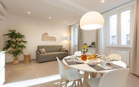NEW! Colosseum Holidays Rome Apartments